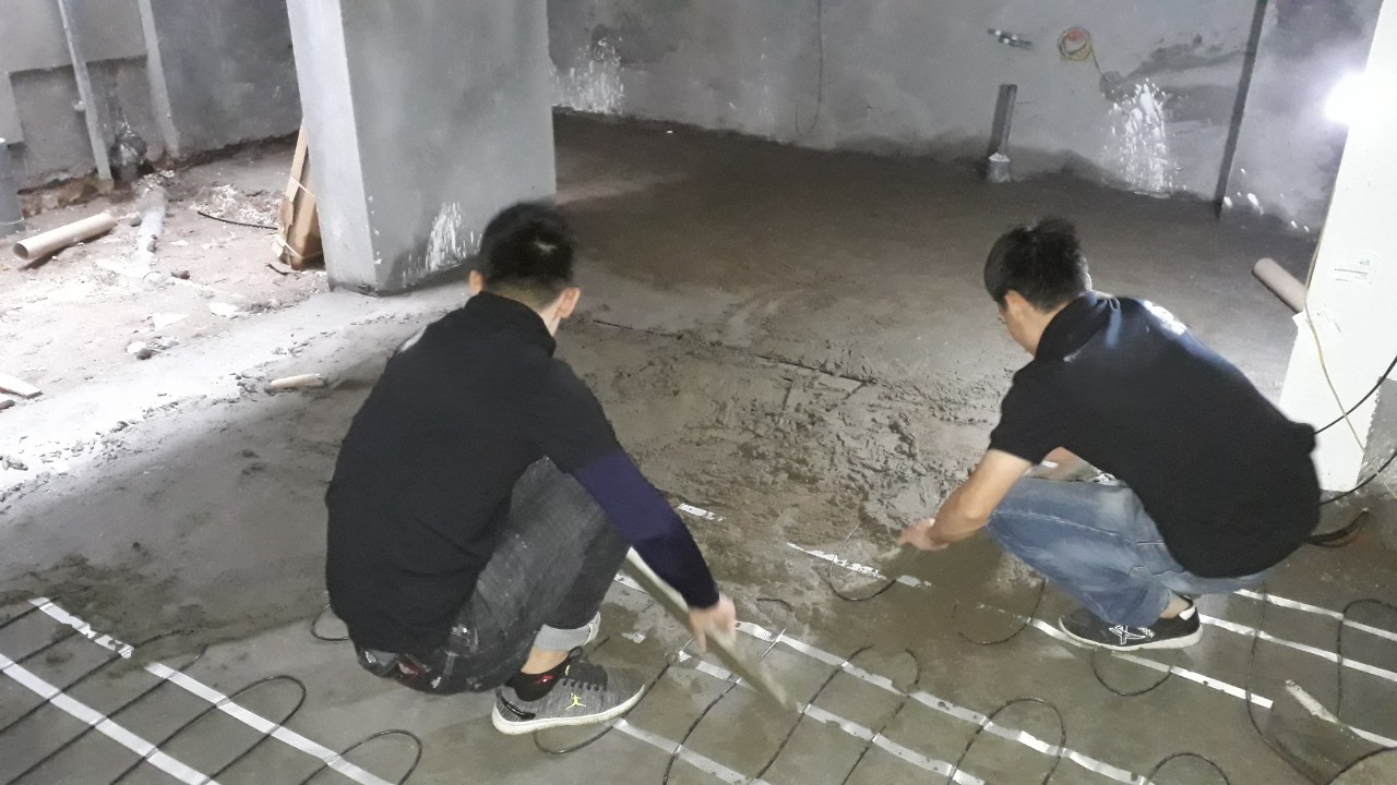 Thi Công Sưởi Sàn Etherma Tại CIPUTRA HANOI
