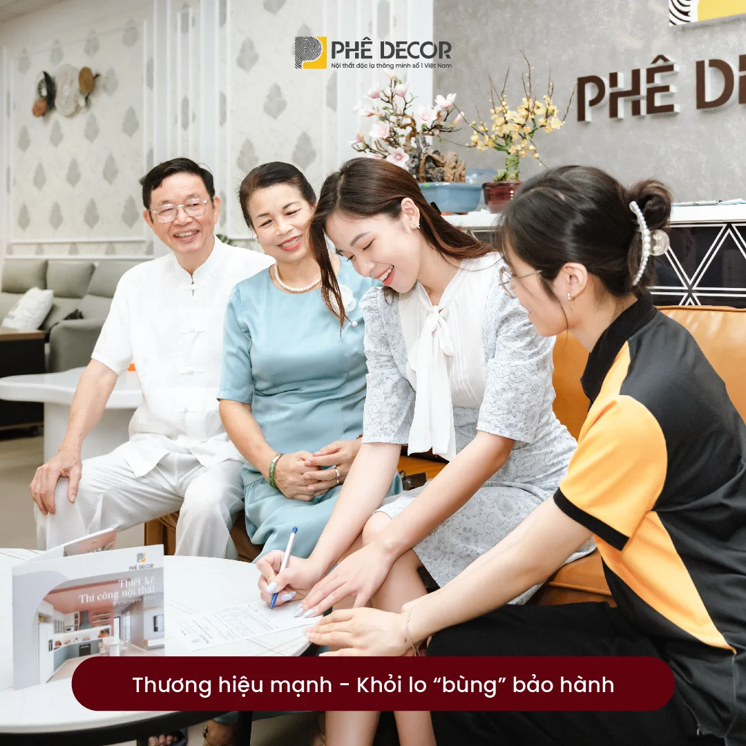 Một đơn vị uy tín sẽ luôn có chính sách bảo hành rõ ràng, thường là 1-2 năm cho phần đệm