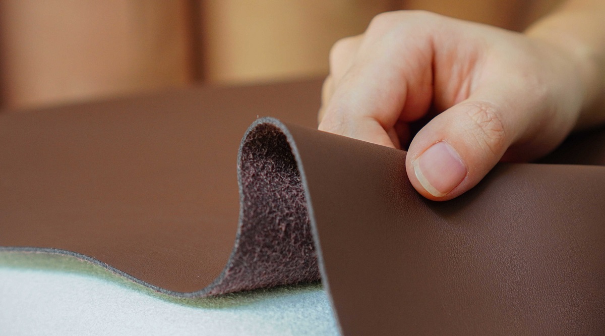 Da Microfiber là loại da công nghiệp cao cấp nhất hiện nay, được tạo ra từ công nghệ dệt xuyên kim