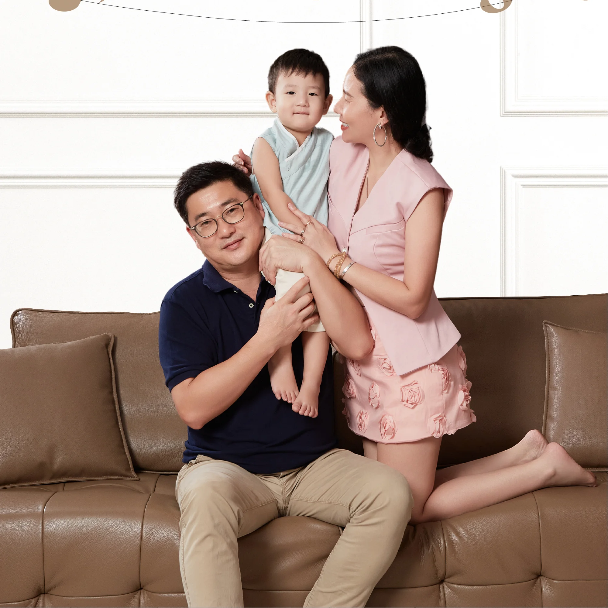 Các ứng dụng chính của sofa giường thông minh Phê luxury bao gồm giải pháp cho căn hộ nhỏ và studio, nội thất cho phòng ngủ trẻ em, giường dự phòng cho khách