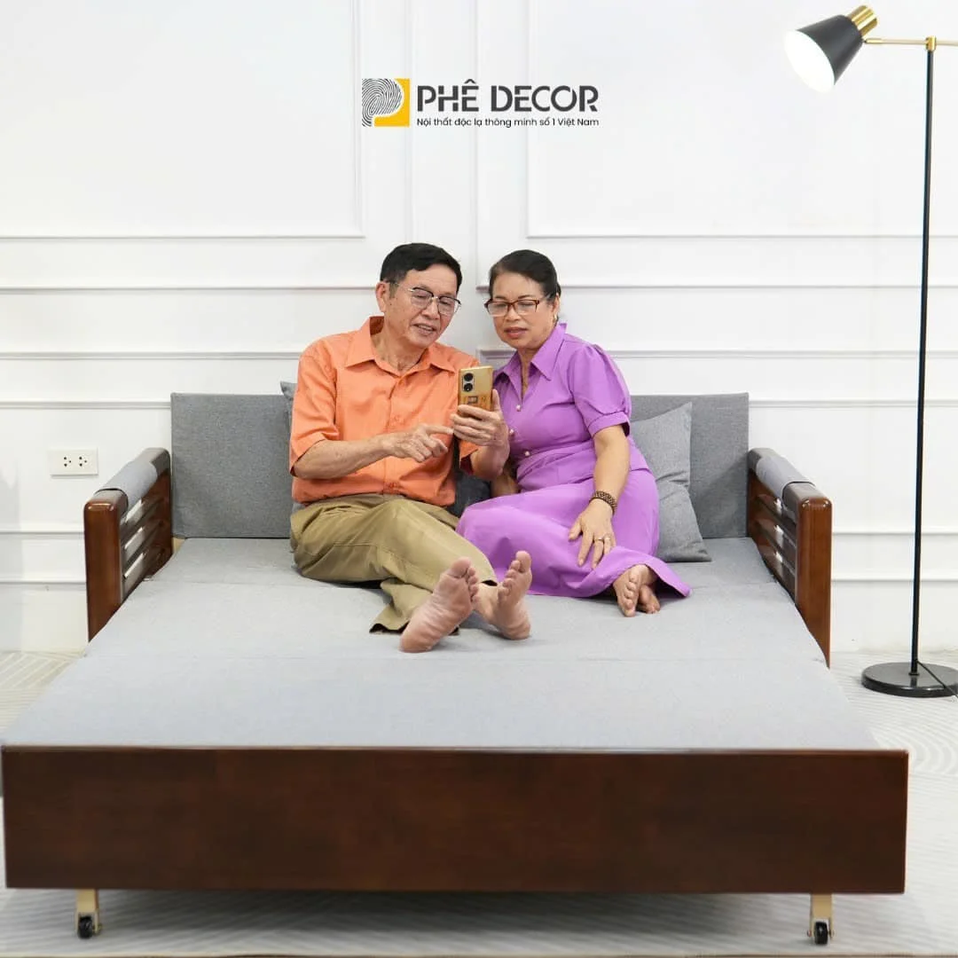 Tác dụng lớn nhất mà nhiều người dùng công nhận là sofa giường cho phép họ duỗi chân và ngả lưng ở nhiều cấp độ