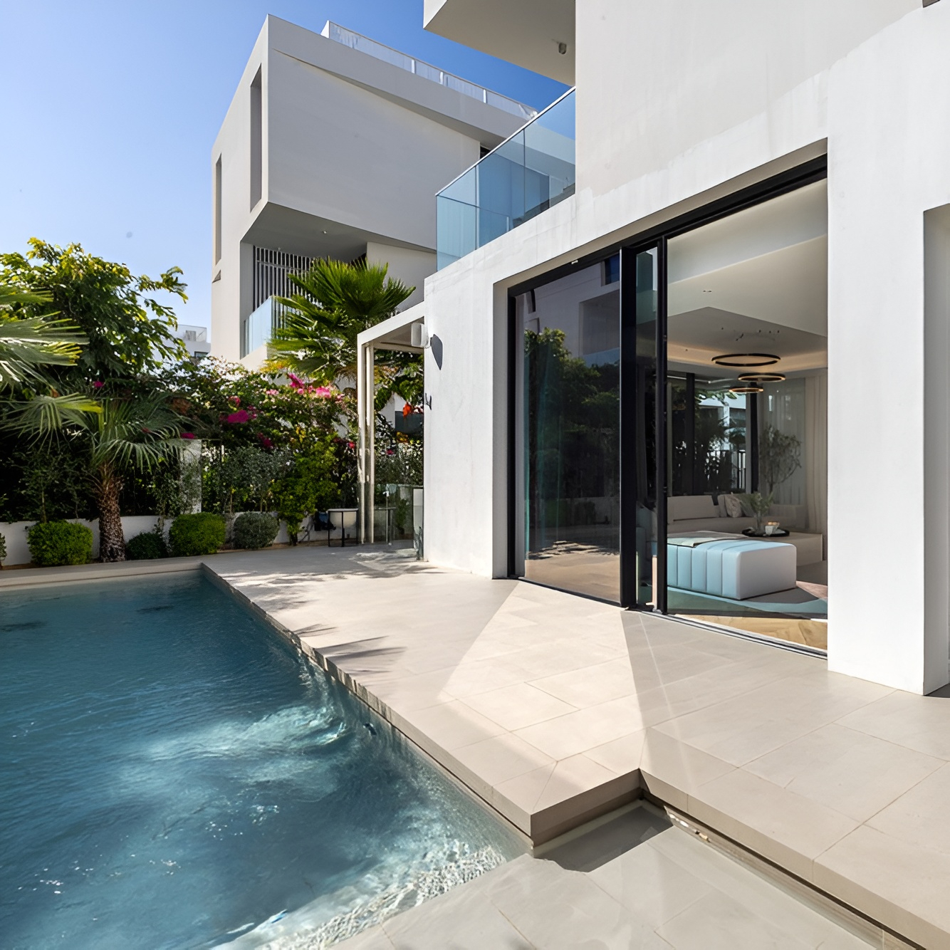 Biệt thự 3 tầng hiện đại mái bằng Esencia Villa