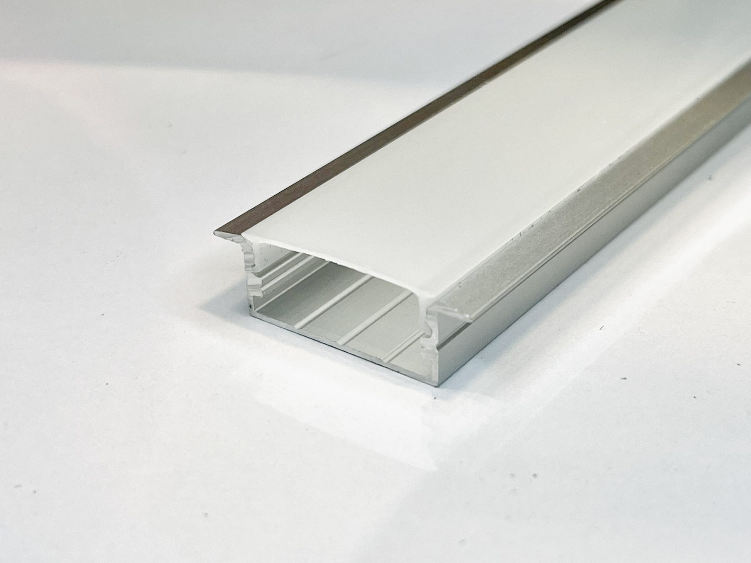 Hướng dẫn chọn kích thước đèn LED thanh nhôm phù hợp