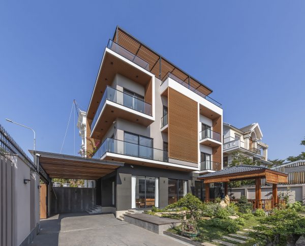Biệt thự 3 tầng phong cách hiện đại HT Villa - Ảnh 2