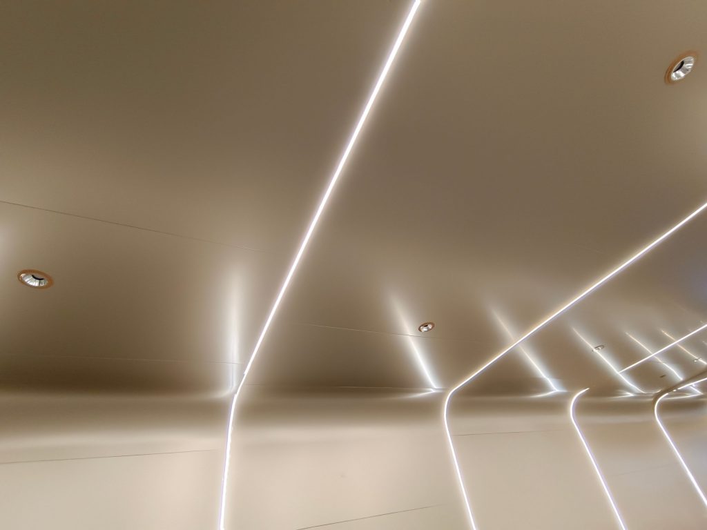 Chi phí thi công 1 mét LED Silicon trọn gói là bao nhiêu?
