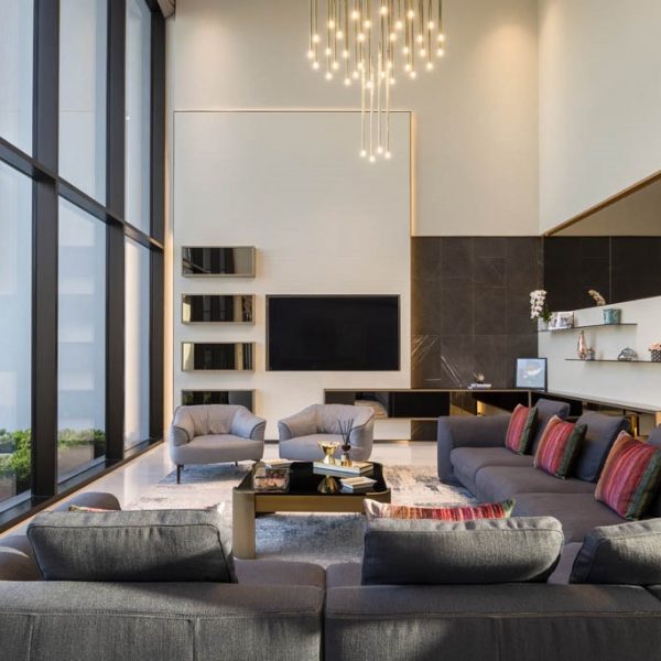 Biệt thự 2 tầng hiện đại Aurora Villa - Ảnh 2