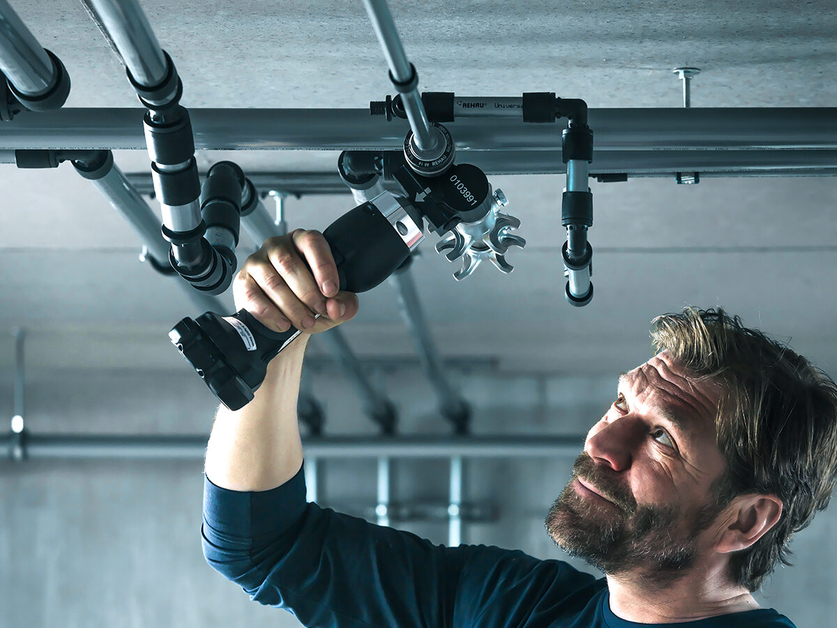 Mối nối nguội ống PEX, hay còn gọi là Cold Expansion Fittings with PEX Reinforcing Rings