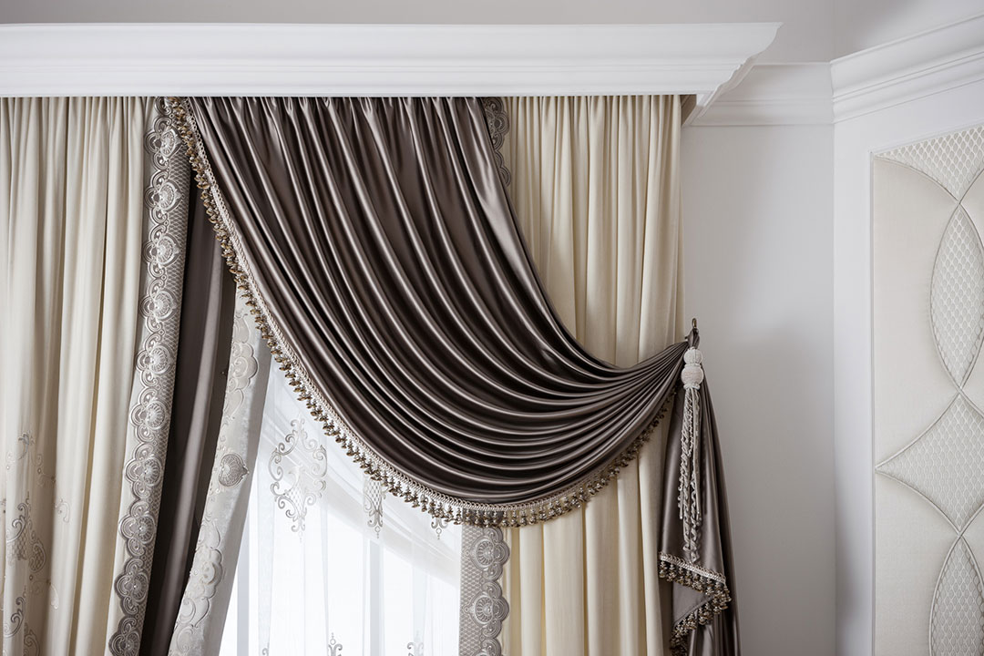 Rèm kiểu Pháp (French Curtains) là hiện thân của sự xa hoa và lộng lẫy