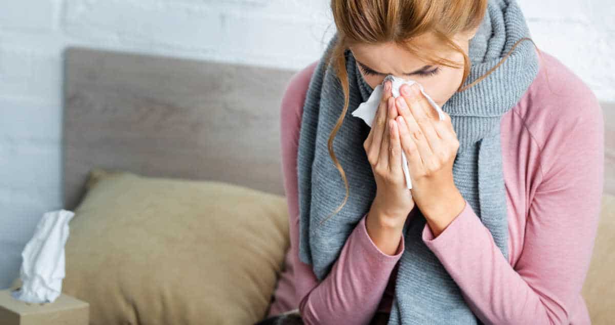 Độ ẩm cao là điều kiện lý tưởng cho virus, vi khuẩn và các tác nhân gây dị ứng phát triển mạnh