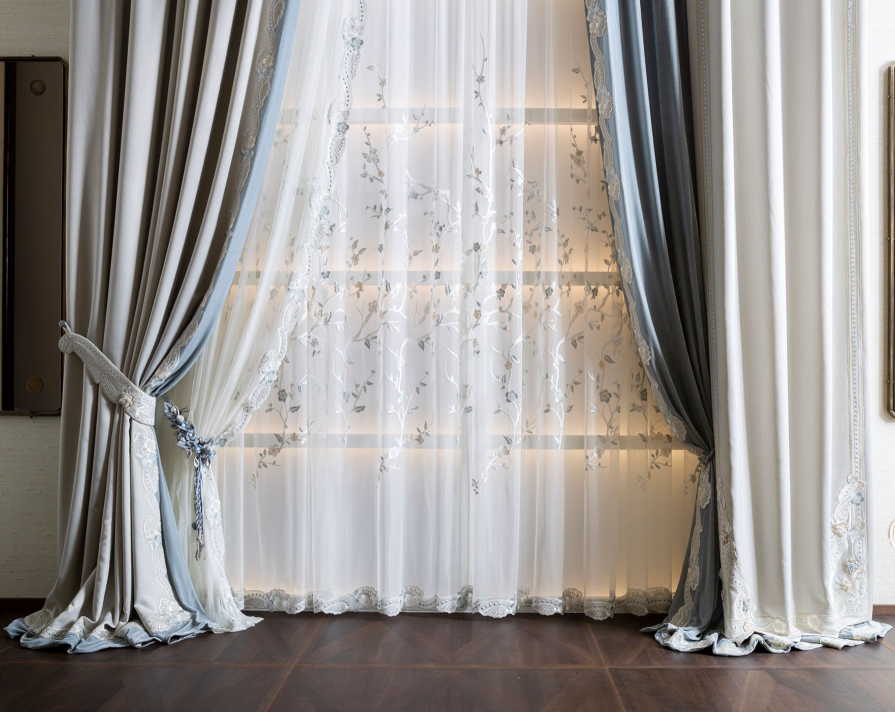 Rèm vải châu Âu phong cách Tân cổ điển (Neoclassical)