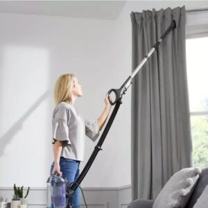 Hướng Dẫn Vệ Sinh Rèm Biệt Thự Định Kỳ Đúng Cách Tại Nhà